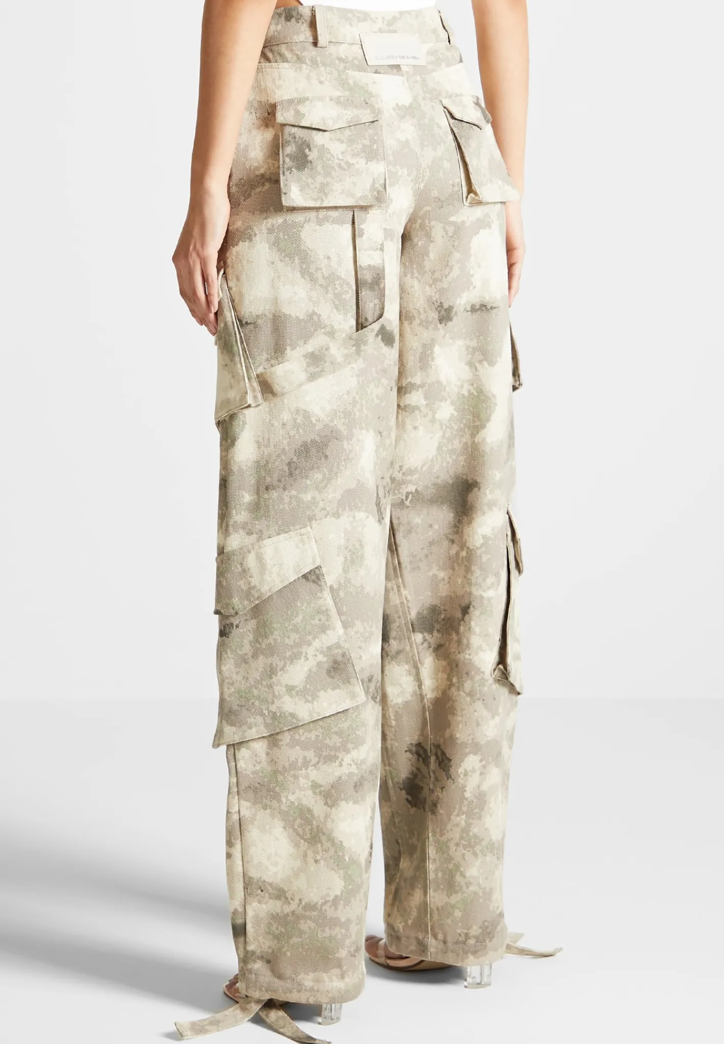 High Waisted Camo Cargo Pants - Beige^Manière De Voir Clearance