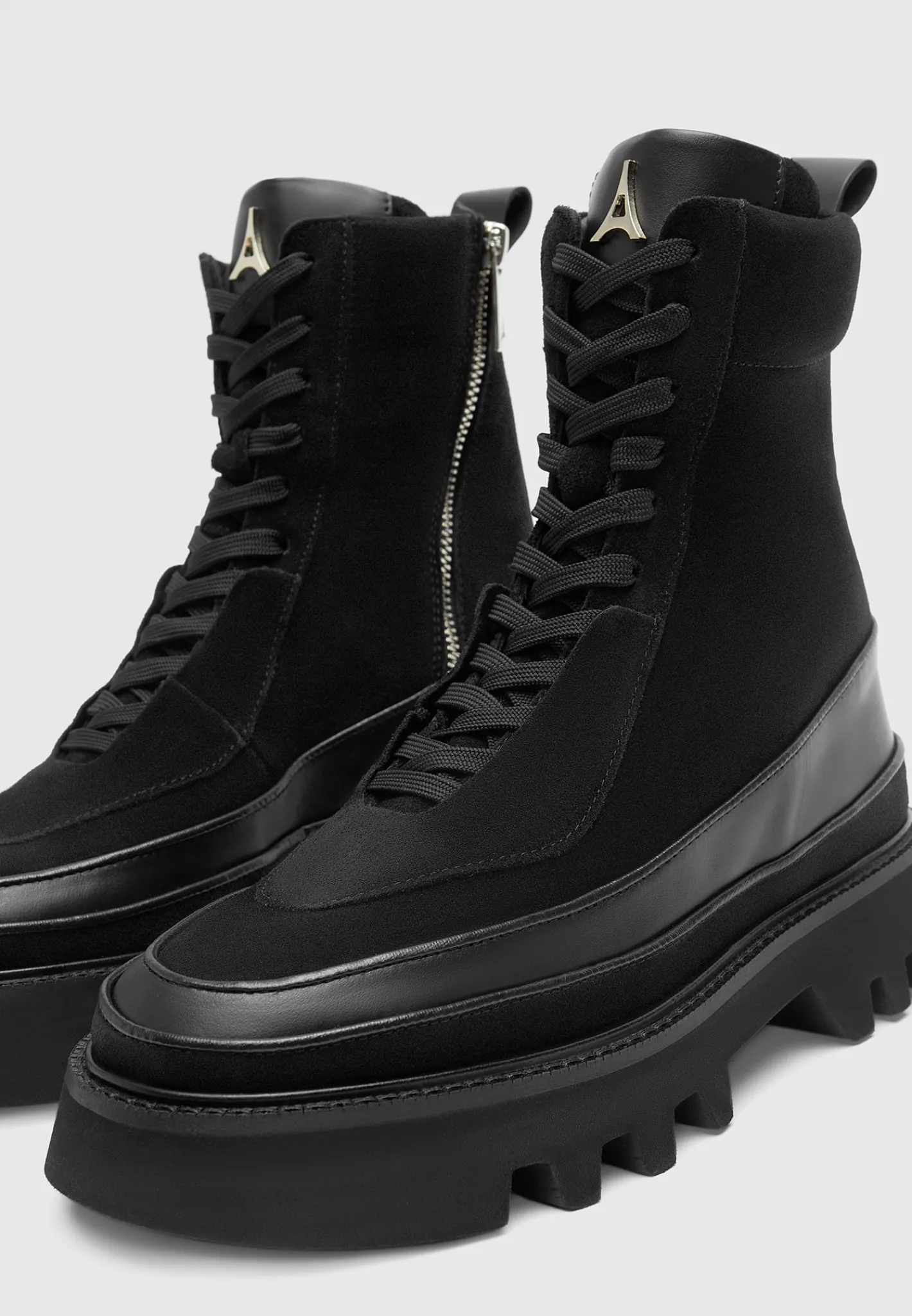 Le Combat -^Manière De Voir Clearance