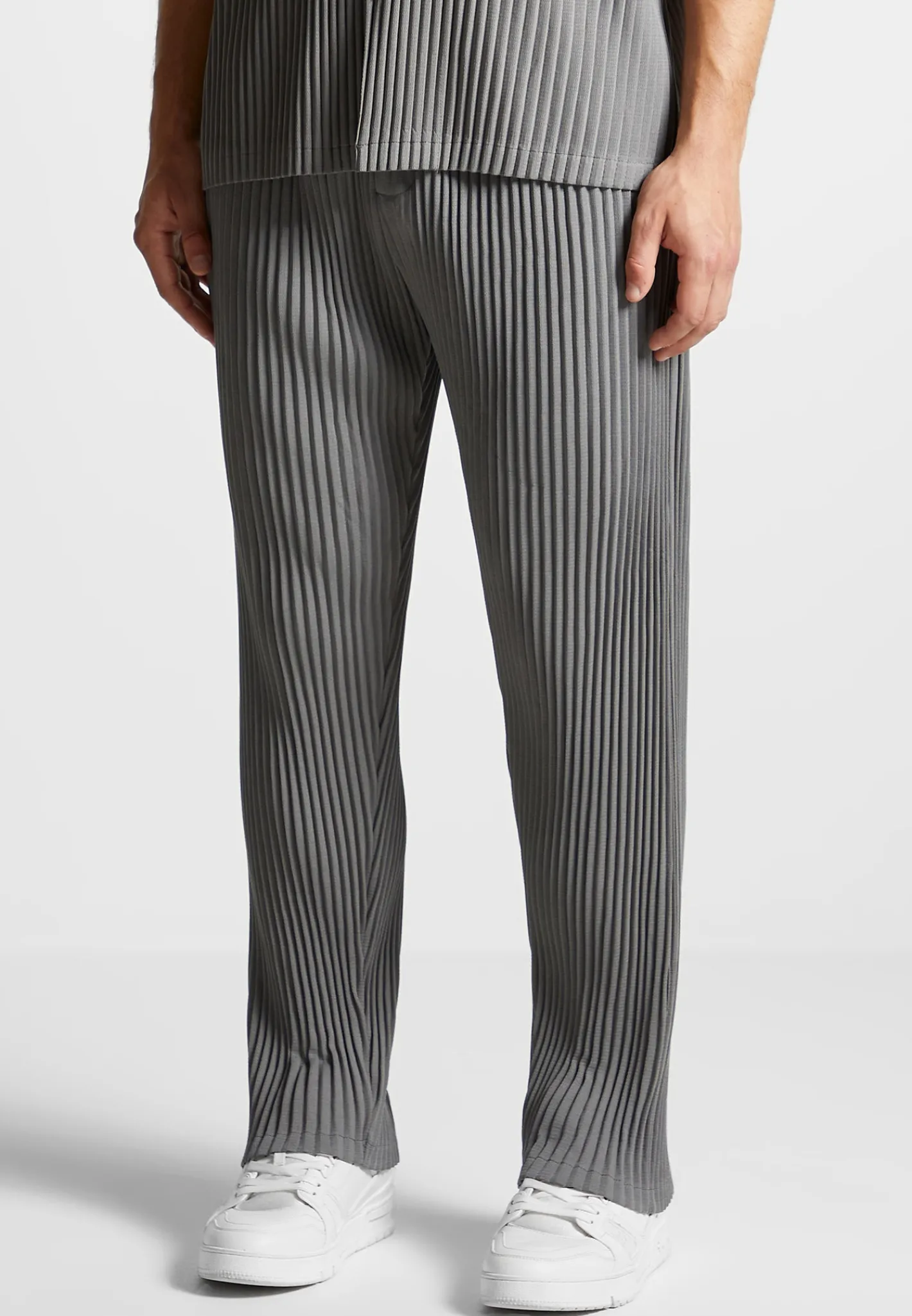 Pleated Trousers -^Manière De Voir Sale