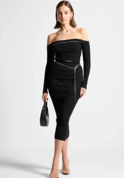 Ribbed Knit Bardot Crop Top with Chain -^Manière De Voir Fashion