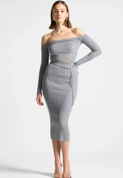 Ribbed Knit Bardot Crop Top with Chain -^Manière De Voir New
